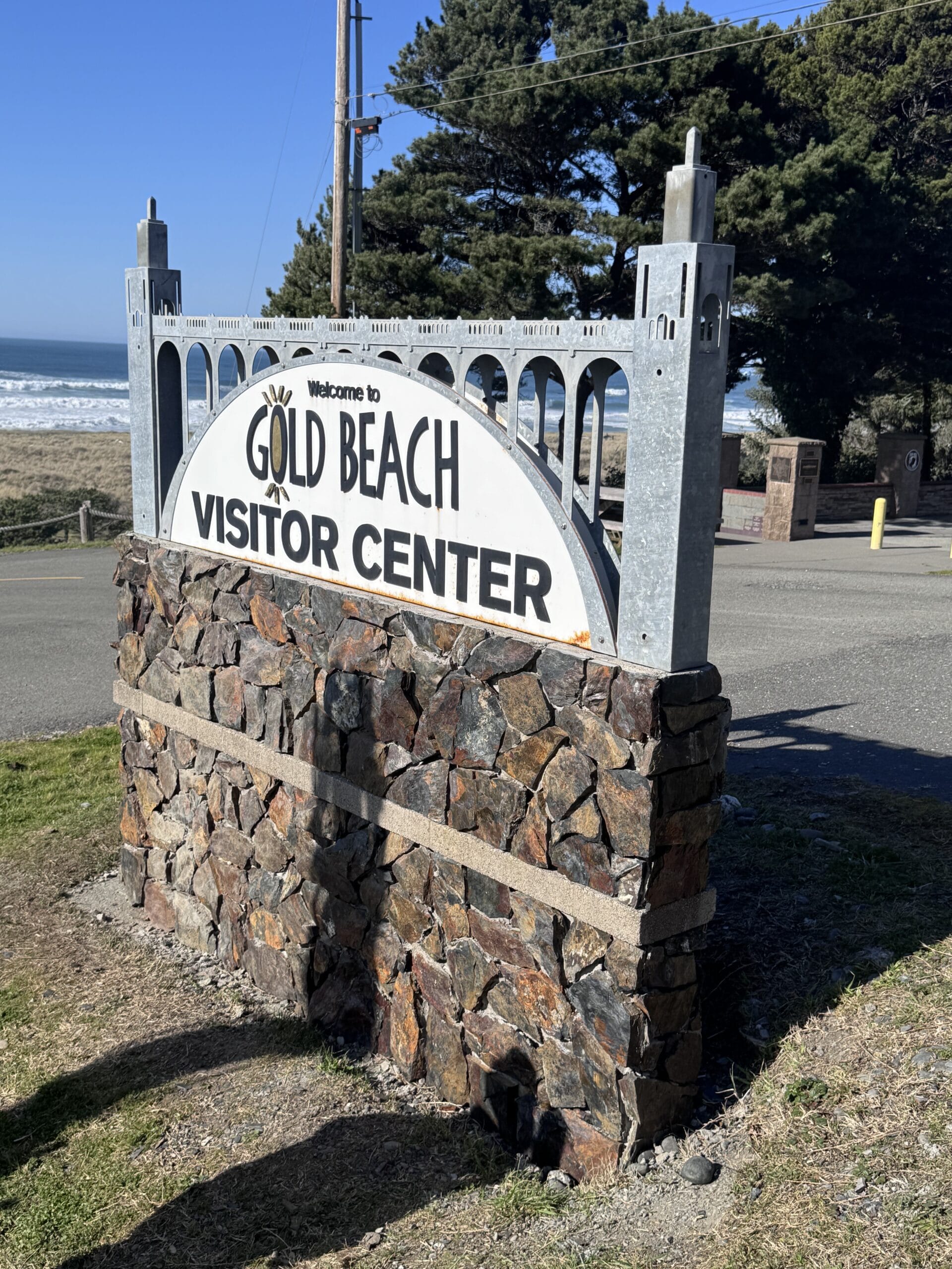 Gold Beach Visitor Sign 